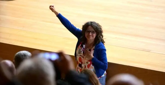 La asamblea de Iniciativa-Compromís recibe con una gran ovación a Mónica Oltra en su regreso